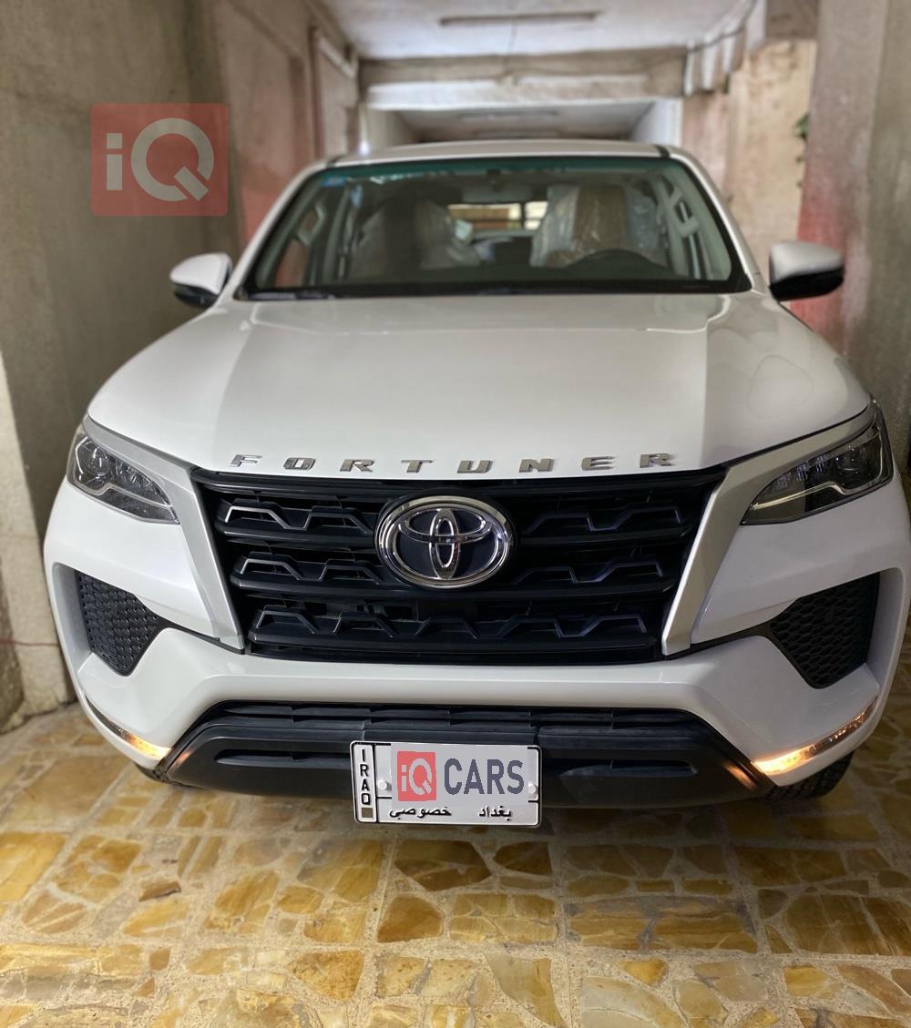 تۆیۆتا فۆرچێنەر